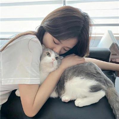 艳女新装
